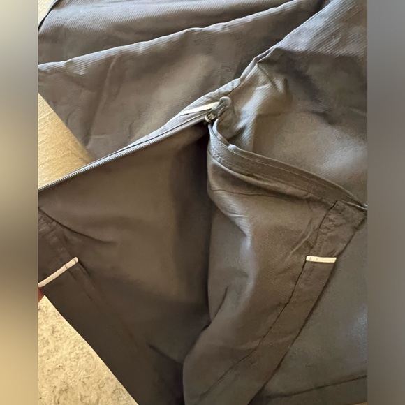 Under Armour Women’s wind breaker pant NWT - Picture 4 of 6